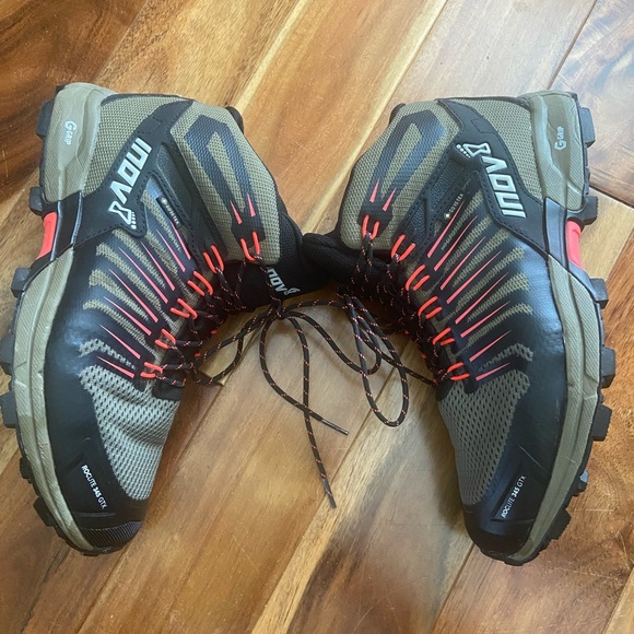 Inov8 Roclite hiking boot - Picture 2 of 8